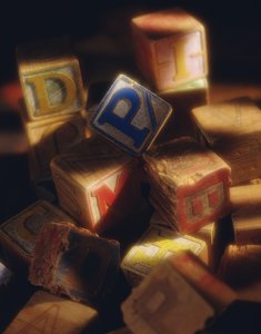 孝義市燈具配件有限責任公司